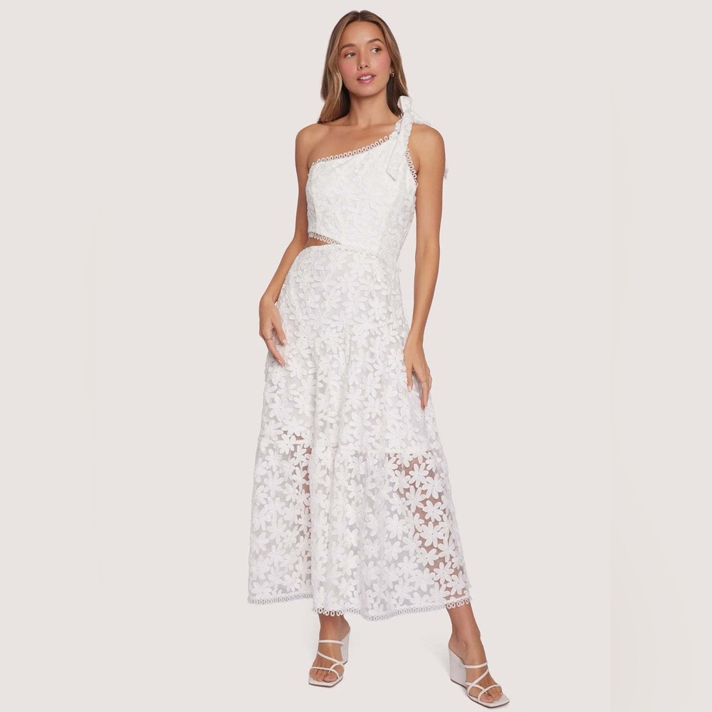 Lost + Wander Madonna Lilly White One Shoulder Maxi Dress